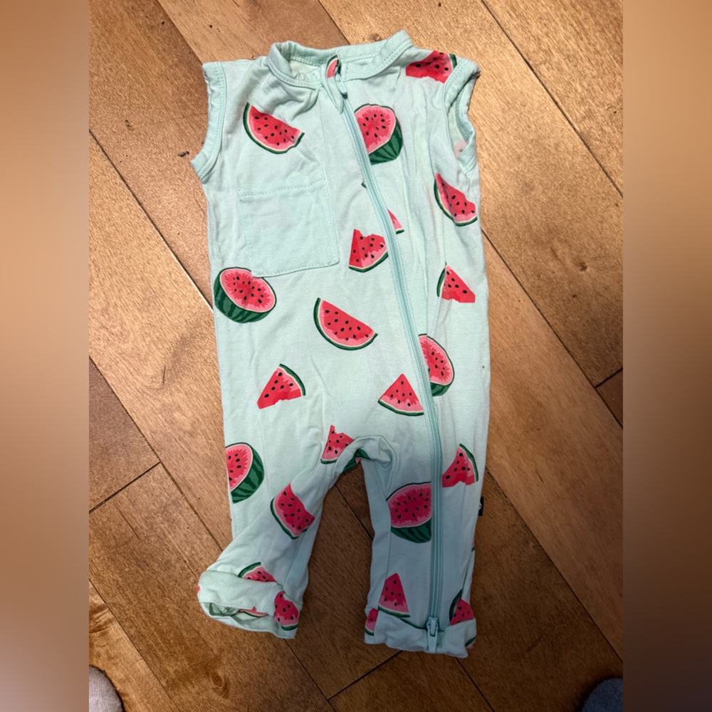 Kyte baby romper